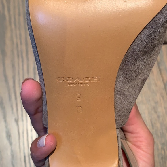 COACH Barely worn taupe suede sling back stilettos sz 9 - Picture 4 of 5